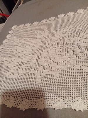 Crocheted square doily 0.35x0.35 m with roses, new