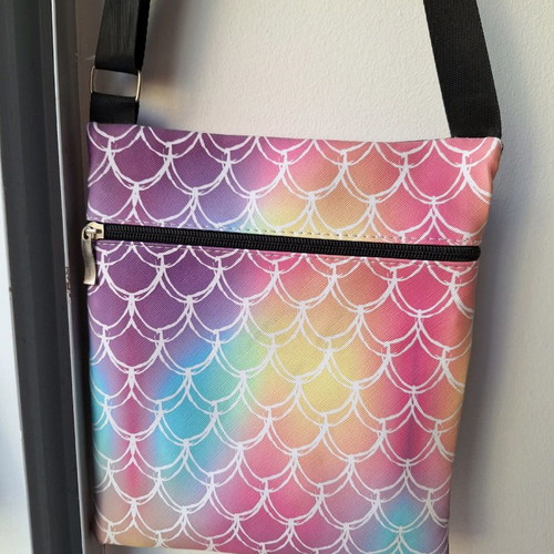 Children's crossbody bag new 21×25 cm with 3 zippers