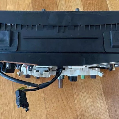 Mercedes 190 W201 instrument cluster used, minor defect