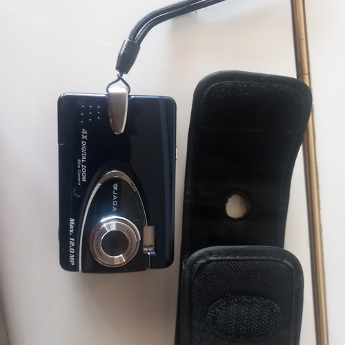JAGA digital camera used with case