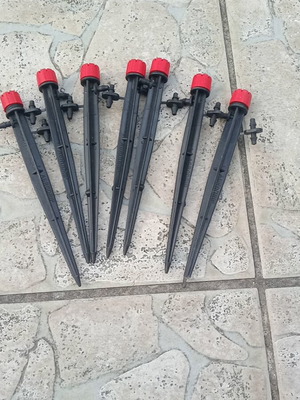 Agrodrip Adjustable Drip Stakes for Pots Pack of 7 Like New