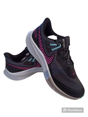Nike Παπούτσια Quest 3 Shield γυναικεία καινούργια, μαύρα