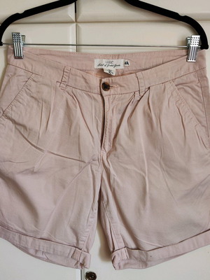 H&M pink bermuda shorts like new size M