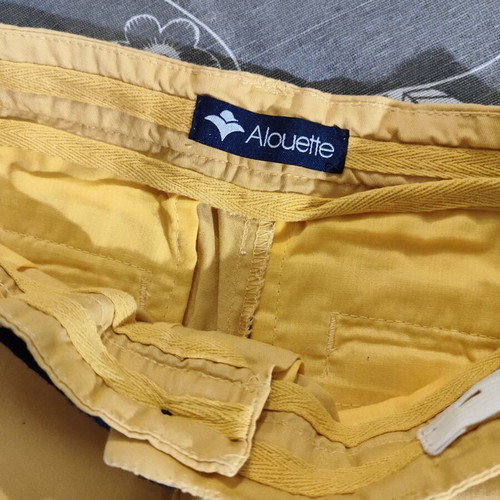 Alouette bermuda shorts like new, yellow, size 122-128 cm, 5-6 years