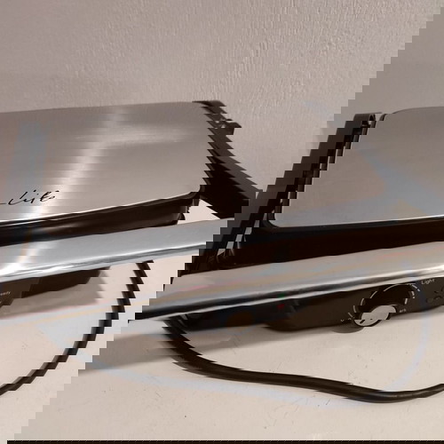 Τοστιέρα γκρίλιέρα Life grill time 2kw μεταχειρισμένη