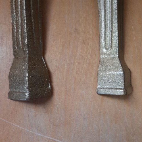 Metal furniture legs cast iron, like new, set of 4