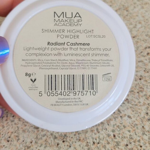 MUA Shimmer Highlight Powder set like new, 3 pieces