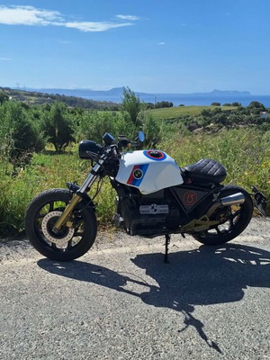 BMW K75 RT café racer motorcycle