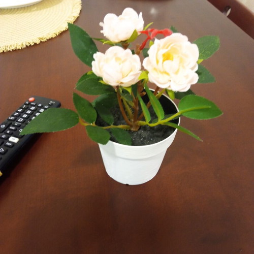 Decorative flower pot like new