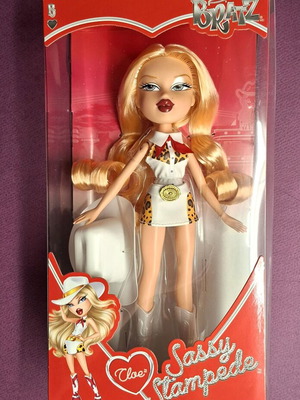 Bratz Sassy Stampede Cloe doll new, Western Cowgirl outfit