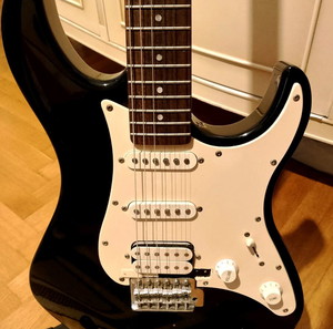 Ηλεκτρική Κιθάρα Yamaha EG012 +Θηκη μεταφοράς