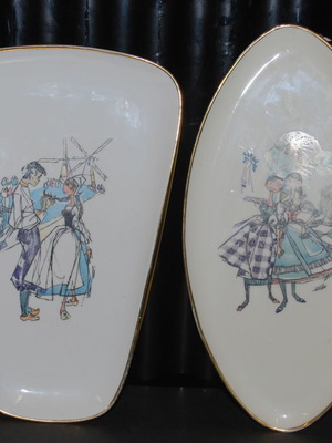 Bavarian porcelain decorative items like new, set