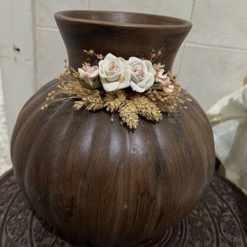 Ceramic vase brown like new