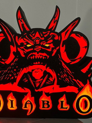 Diablo lightbox σαν καινούργιο με ρύθμιση έντασης φωτός USB 24x23cm