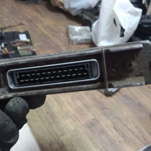 Computer ECU Renault Kangoo 1.9DTI used R04080012 7700104956