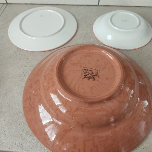 Dish set used, 3 ceramic plates diameter 35, 26, 22 cm