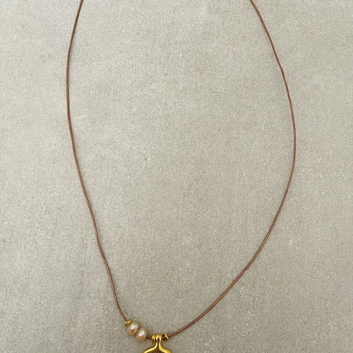 Necklace pendant new, brown and gold