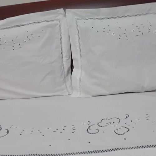 Handmade double cotton cutwork sheet with pillowcases