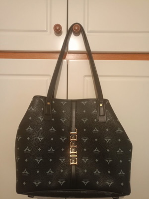Eiffel Shoulder Bag like new, spacious, black and white