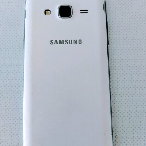 Samsung Galaxy J500 FN μεταχειρισμένο, Android 5.1, κάμερα 13 MP, άσπρο