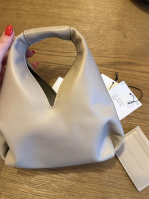 Nadia Rapti handbag, beige