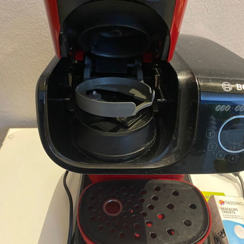 Bosch Tassimo MyWay 2 coffee machine used, red TAS6503