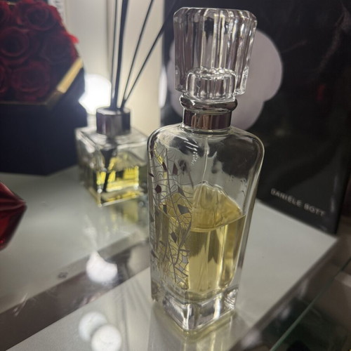 Lattafa L’autre Musk Unisex Perfume 100ml like new