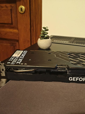 RTX 4060 Python II GDDR6 8GB κάρτα γραφικών σαν καινούργια