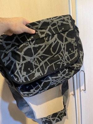 Urban crossbody bag new, black