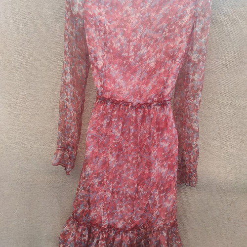 Boho floral dress like new, long sleeves, lightweight with belt