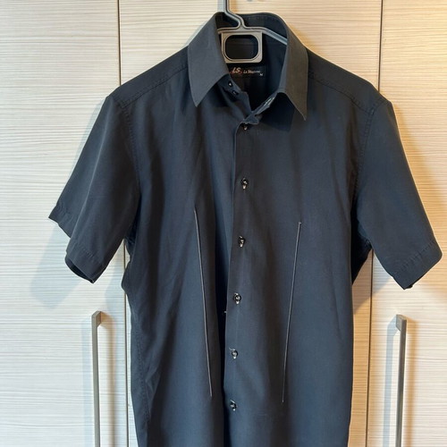 Men's short-sleeve shirt black like new, size M