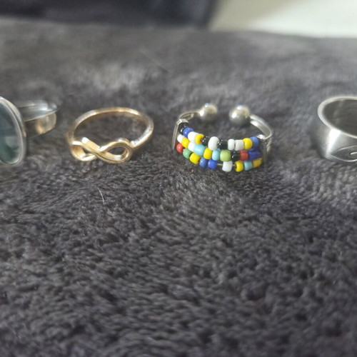 Set of rings like new