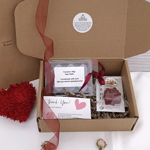 Wax Melts Easter Gift Inspired Scorpion with 2 scented candles made to order