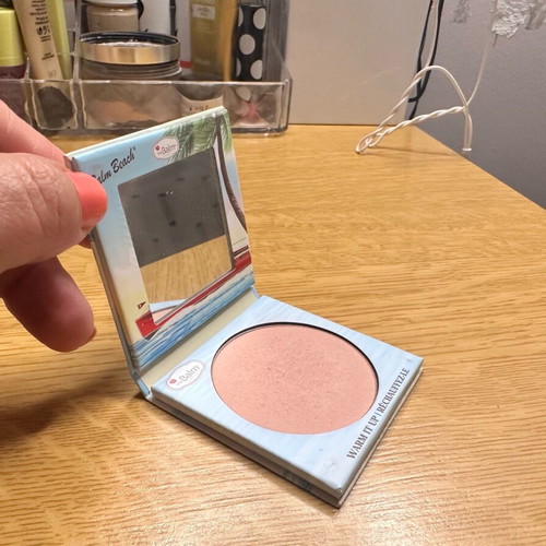 Balm Beachy Long Wear Blush like new, warm and sunny