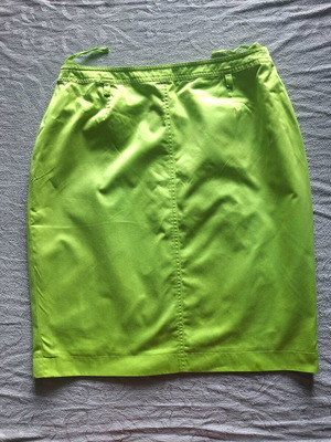 Escada skirt green, size XL, like new, 100% cotton