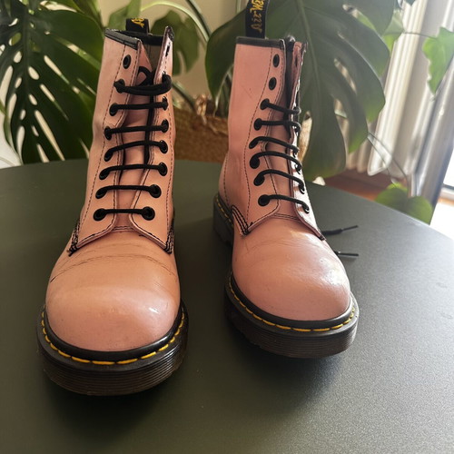 Dr. Martens boots size 38 pink patent leather used