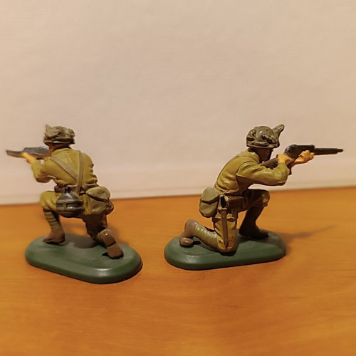 Britains Japanese soldier figures set of 10, like new