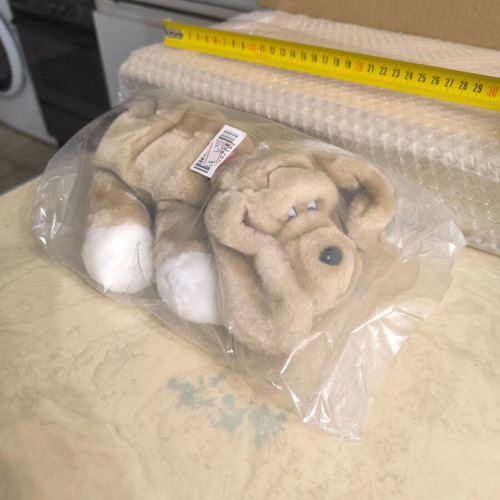 Stuffed dog in packaging TDB1010 like new