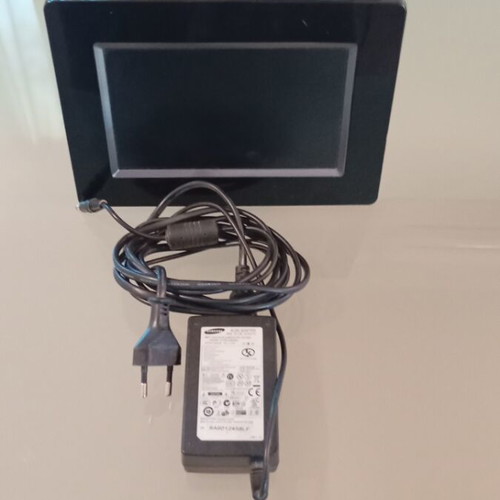 Samsung BT07PS 7" digital photo frame like new, black and silver