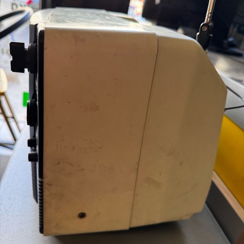 Goldstar BBR2070 television used, vintage