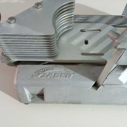 Model 943 Tomato Slicer like new professional tomato cutter