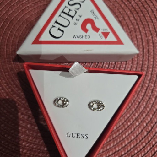 Guess earrings like new, gold color