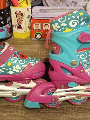 Roller skates for girls like new, size 34-37