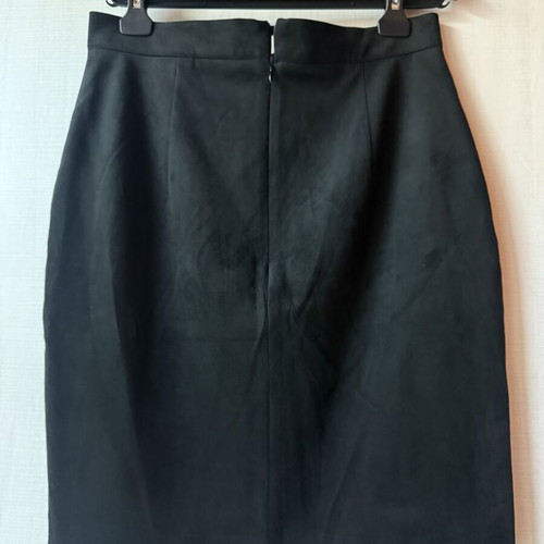 Suede skirt with front buttons new, size 42, black H&M