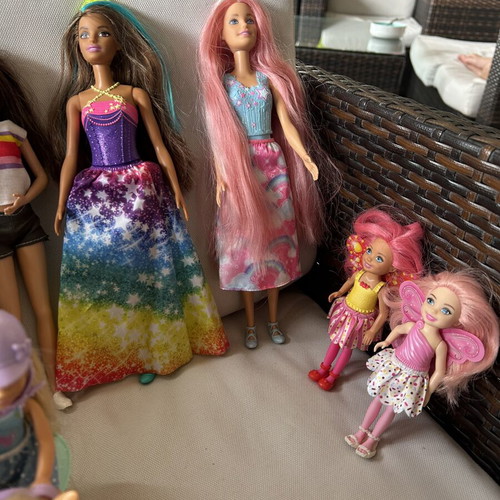 Barbie Vespa with 6 Barbie dolls and pony with 3 Chelsea dolls like new