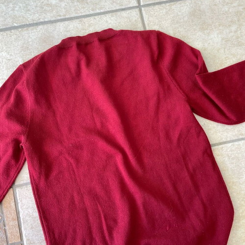 Pink Woman red-bordeaux sweater with gold details like new