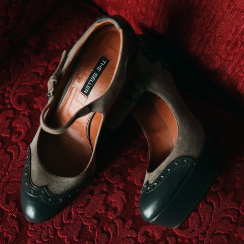 The Sellers high-heeled leather shoes like new, size 40