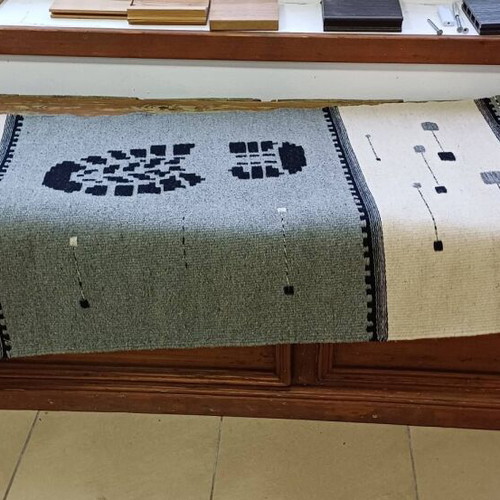Wool rug new, size 142x62 cm