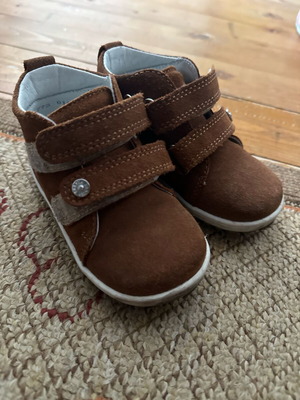Παιδικά παπούτσια Bartek Νο 22 μεταχειρισμένα, Mini First Steps