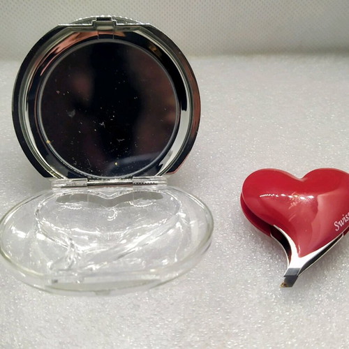Dumont Swiss eyebrow tweezers heart-shaped new